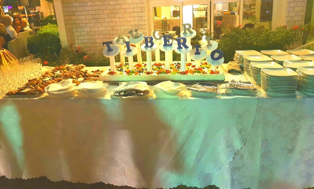 Hotel Lady Mary ميلانو ماريتيما المظهر الخارجي الصورة