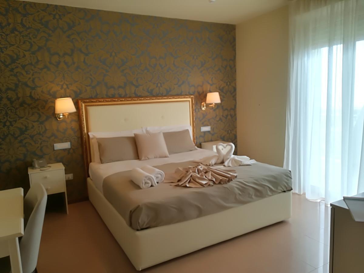 Hotel Lady Mary ميلانو ماريتيما المظهر الخارجي الصورة