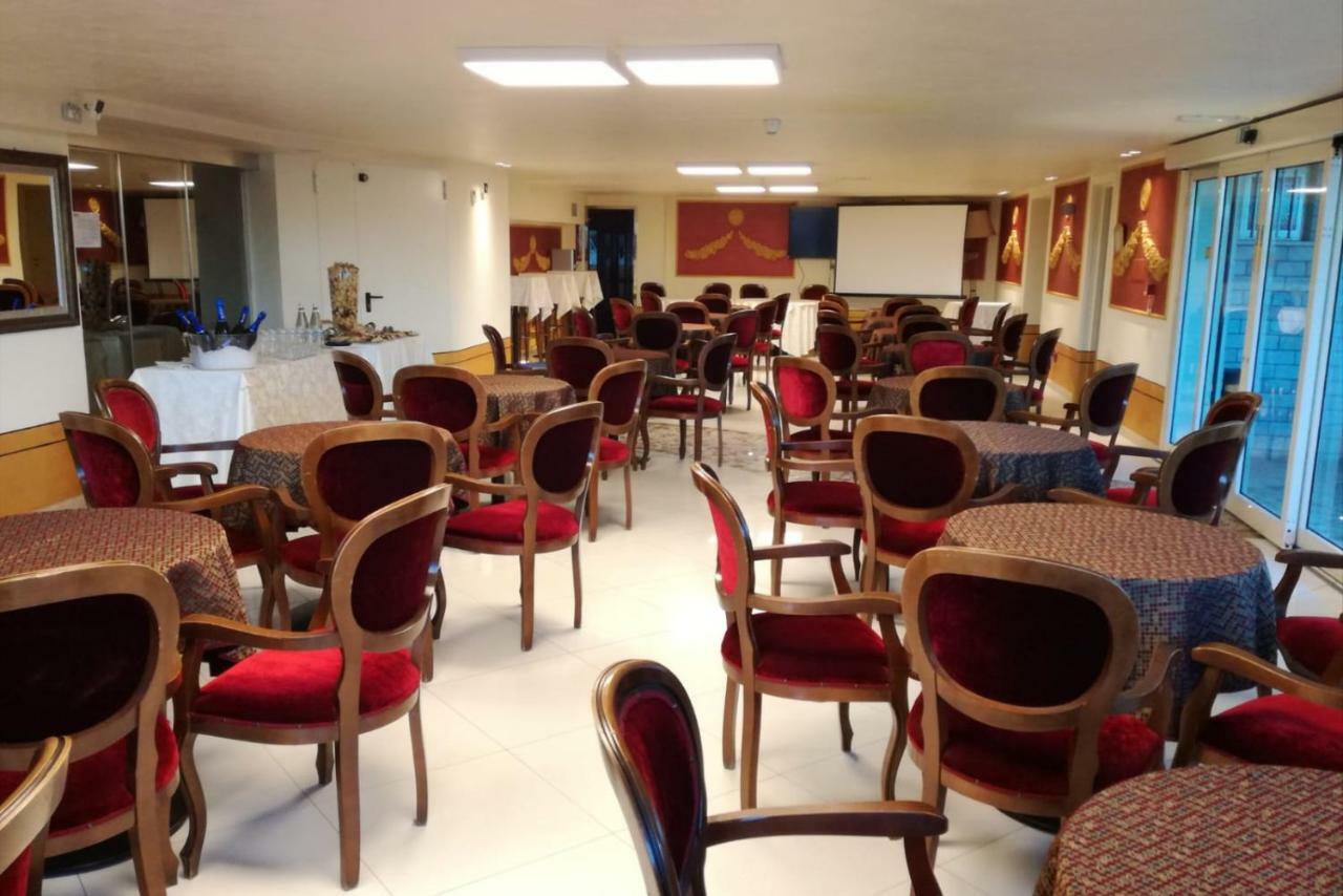 Hotel Lady Mary ميلانو ماريتيما المظهر الخارجي الصورة